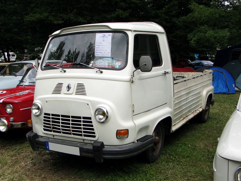 Renault Estafette technical specifications and fuel economy